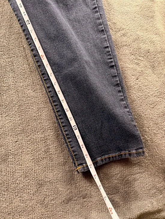 Style & Co. Straight Leg Blue Denim Jeans - Picture 6 of 8